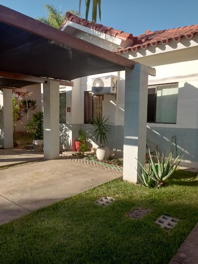 PEQUEÑO y ACOGEDOR DEPARTAMENTO CON GARAJE y recibe PEQUEÑOS PELUDITOS Santa Cruz de La Sierra Exterior foto
